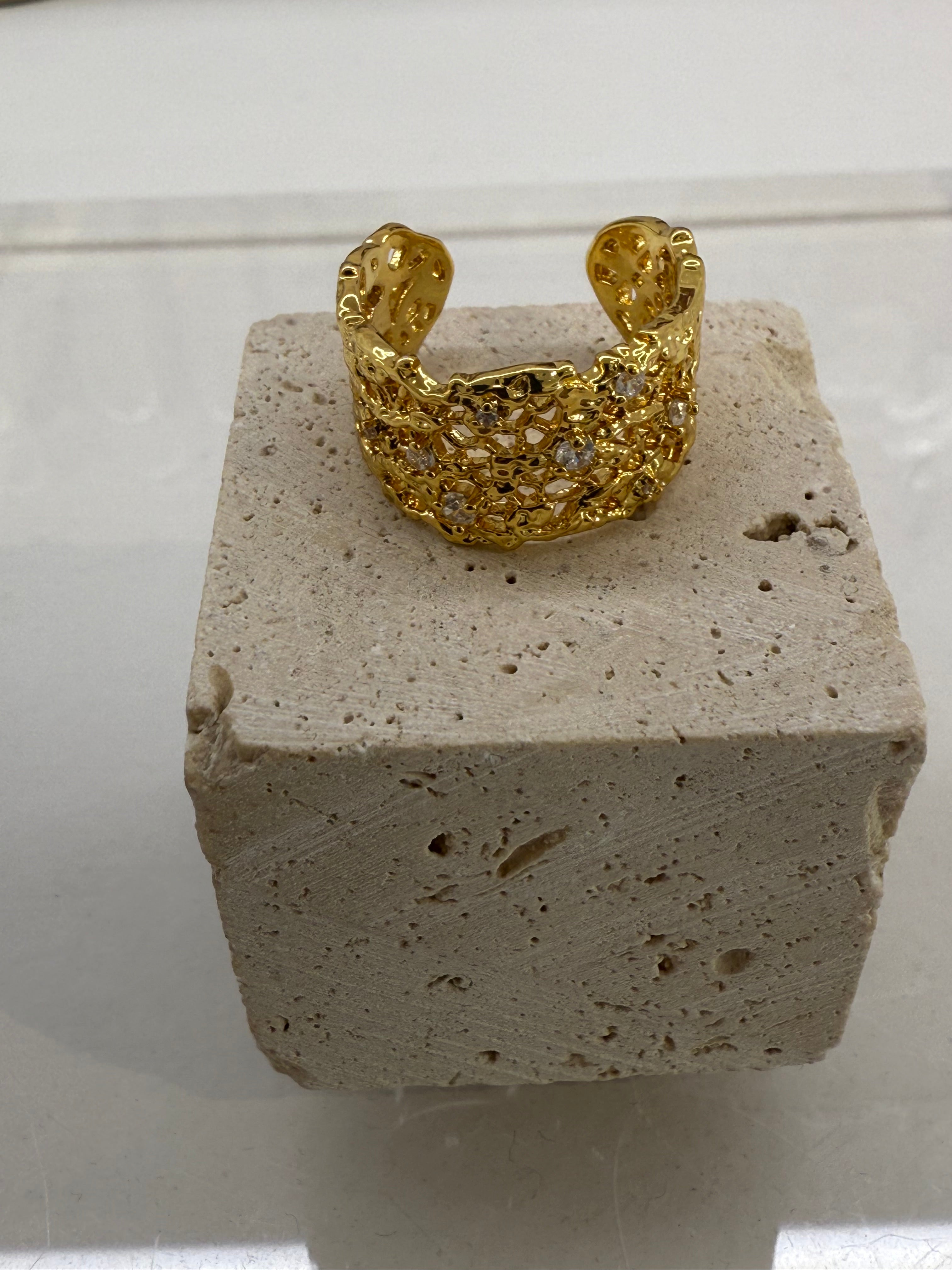 Gold cuff ring