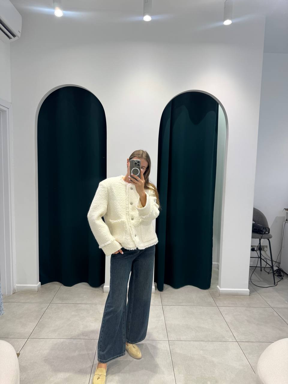 White oversized blazer