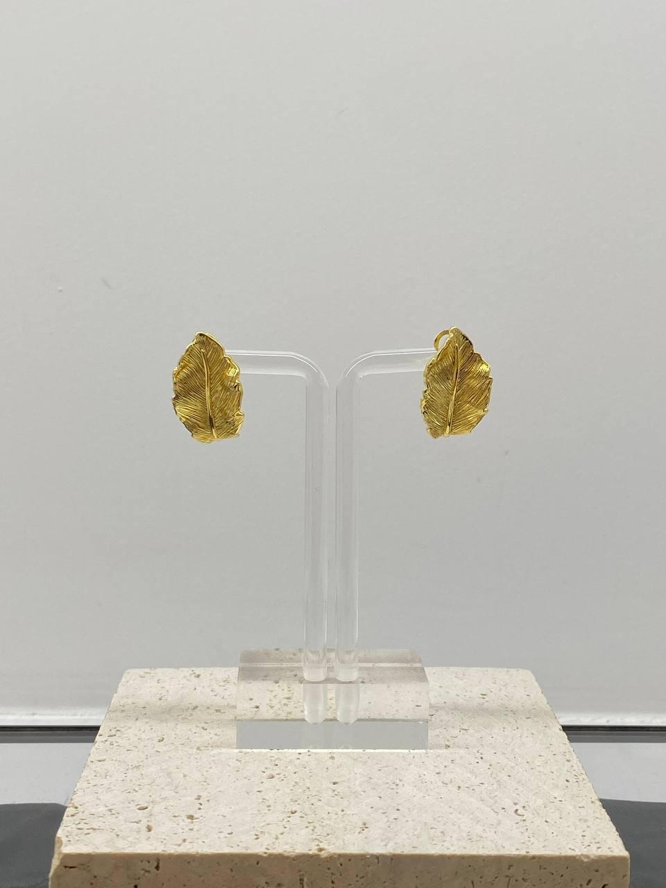 Gold leaves earrings