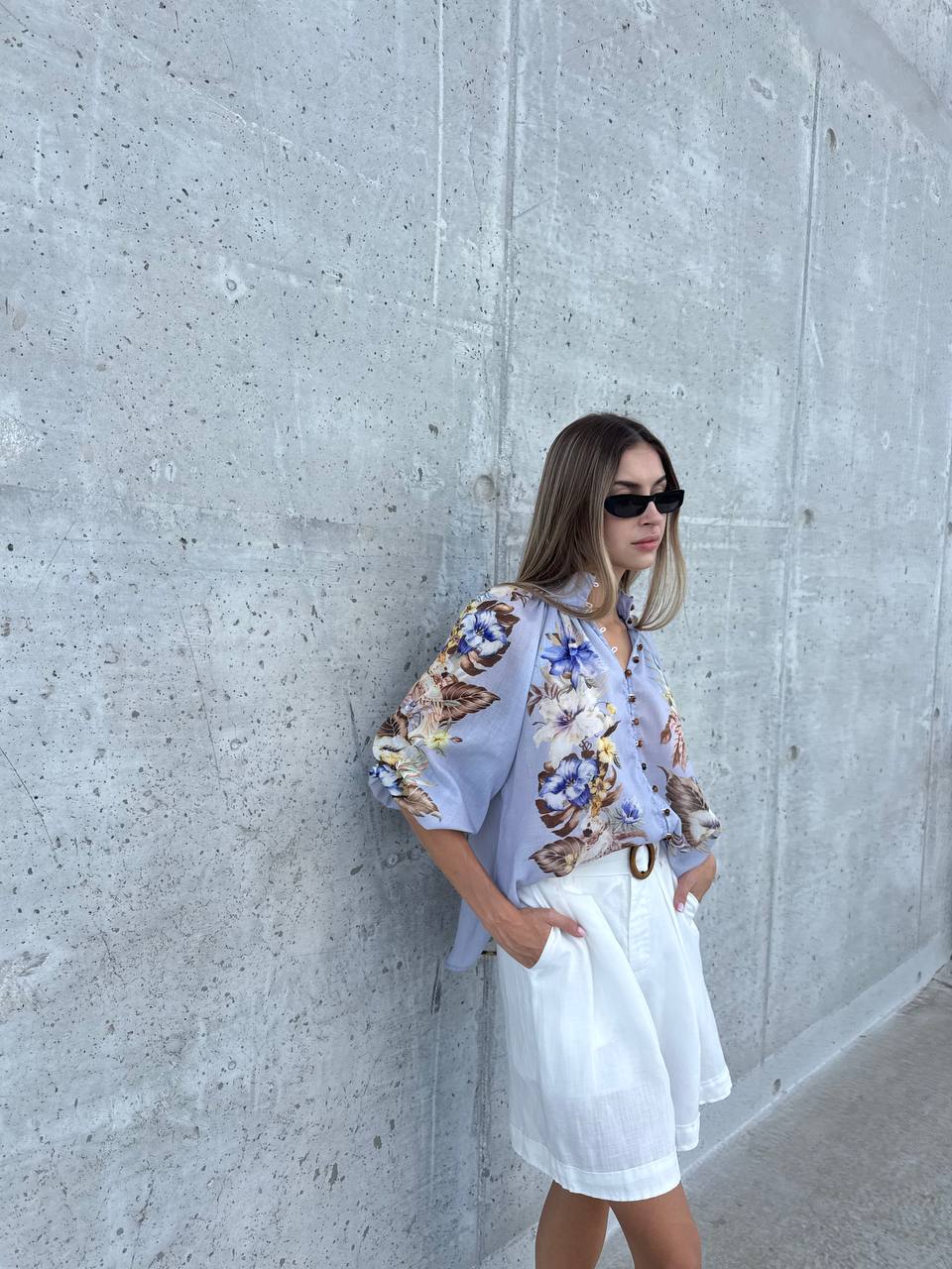 Long sleeves flower blouse