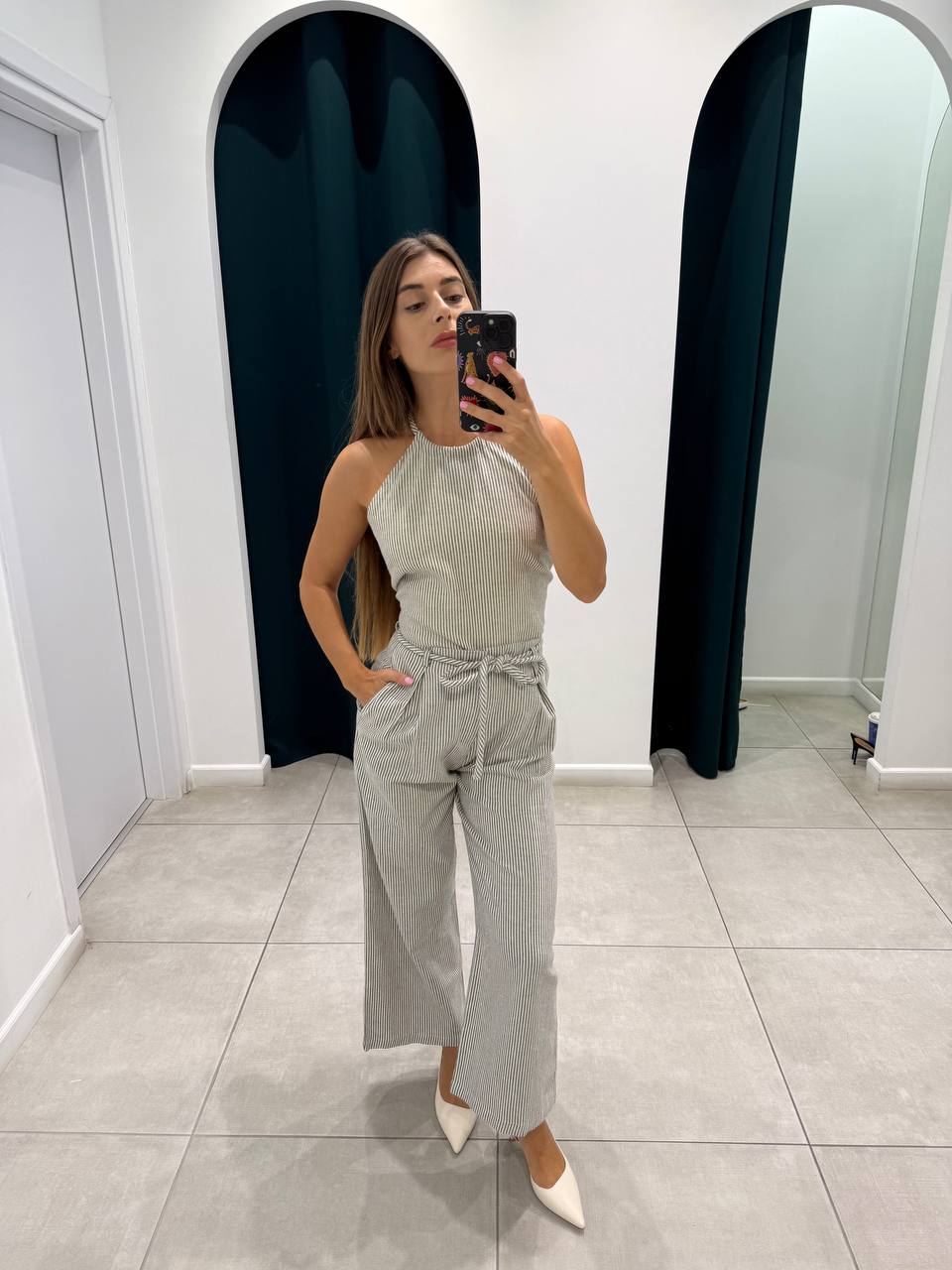 Stripped grey backless top with trousers