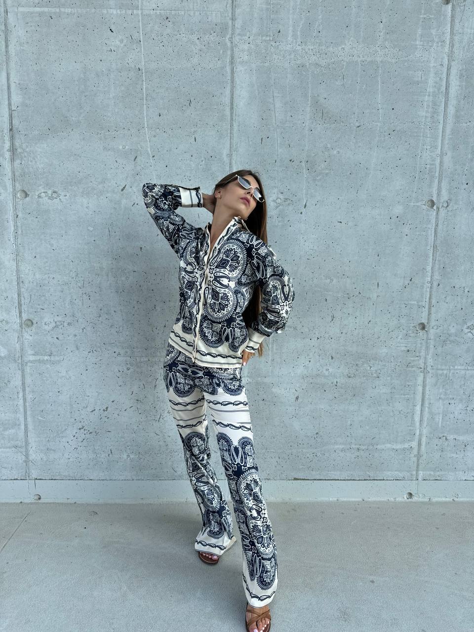 Satin printed pants