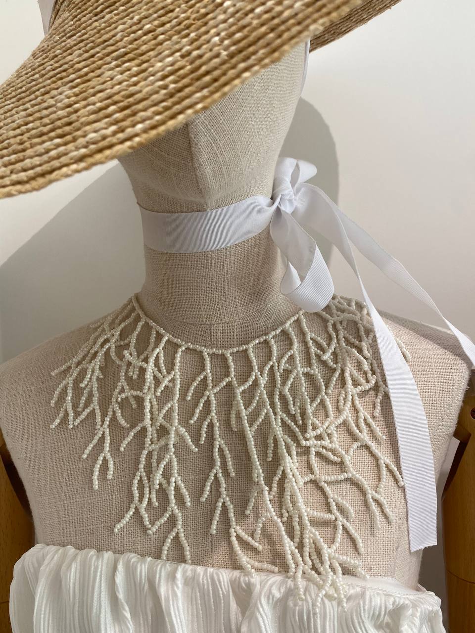 Coral white necklace