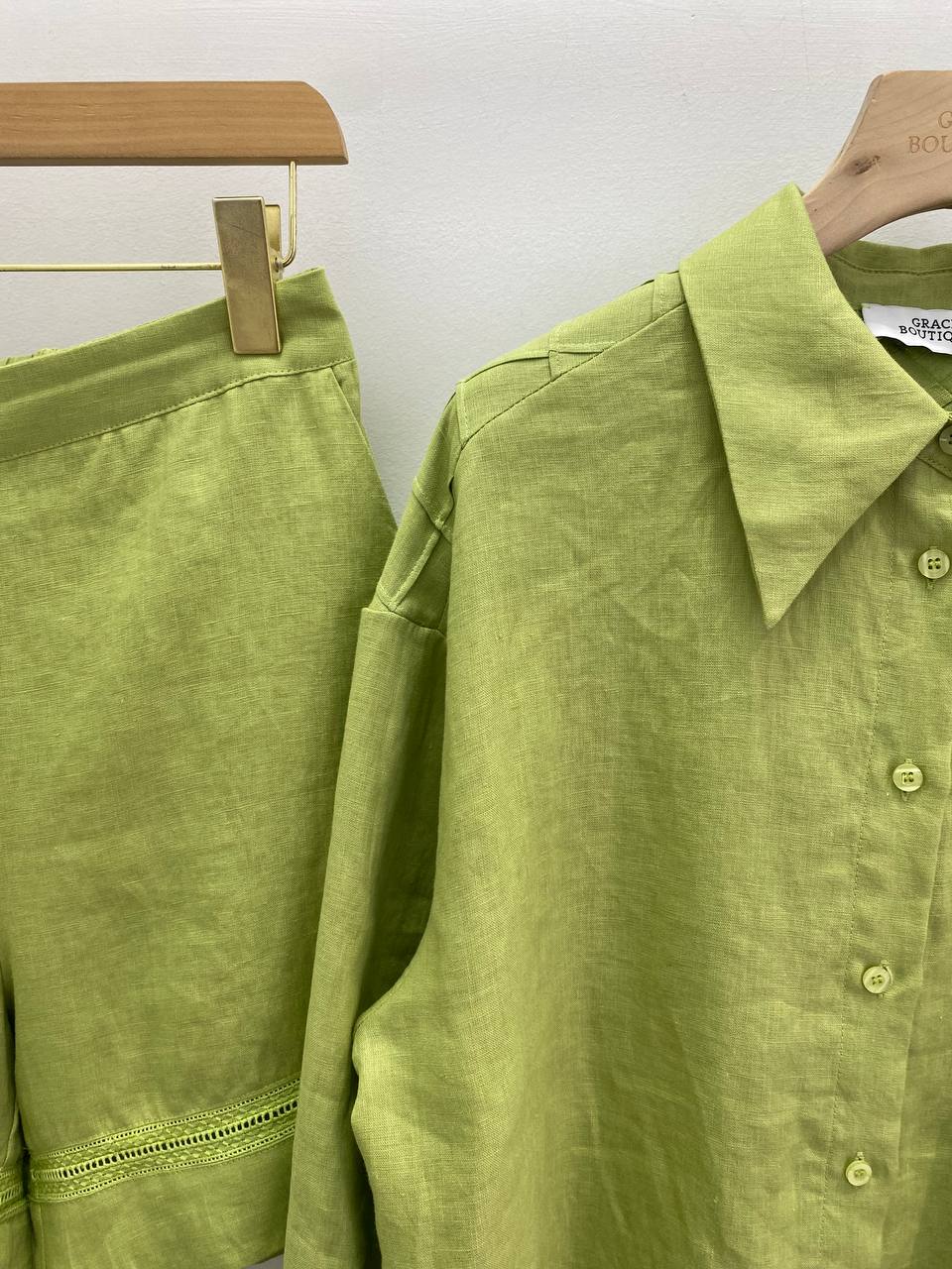 Green linen set