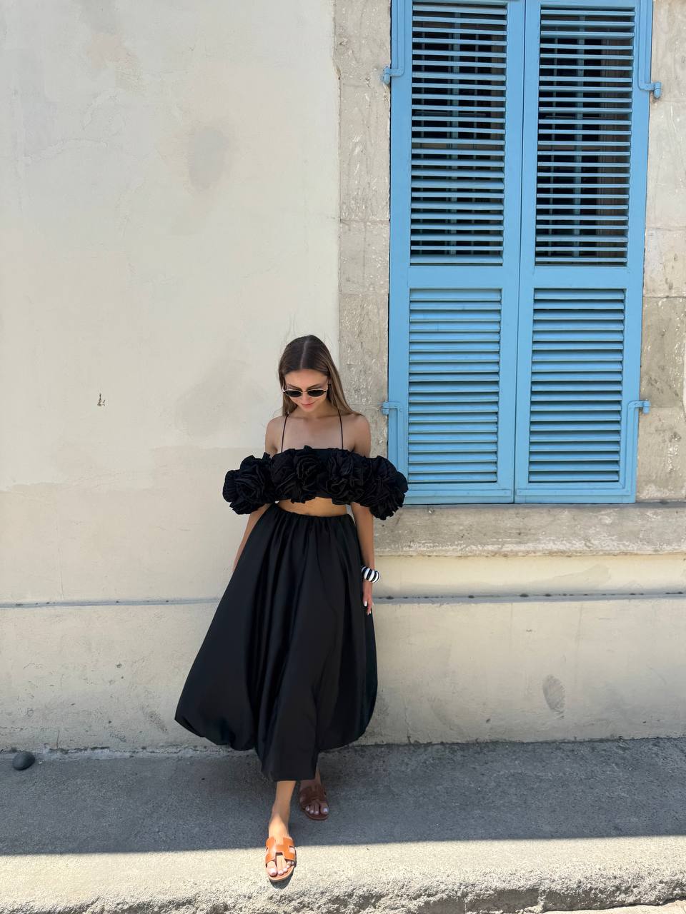 Rose black top