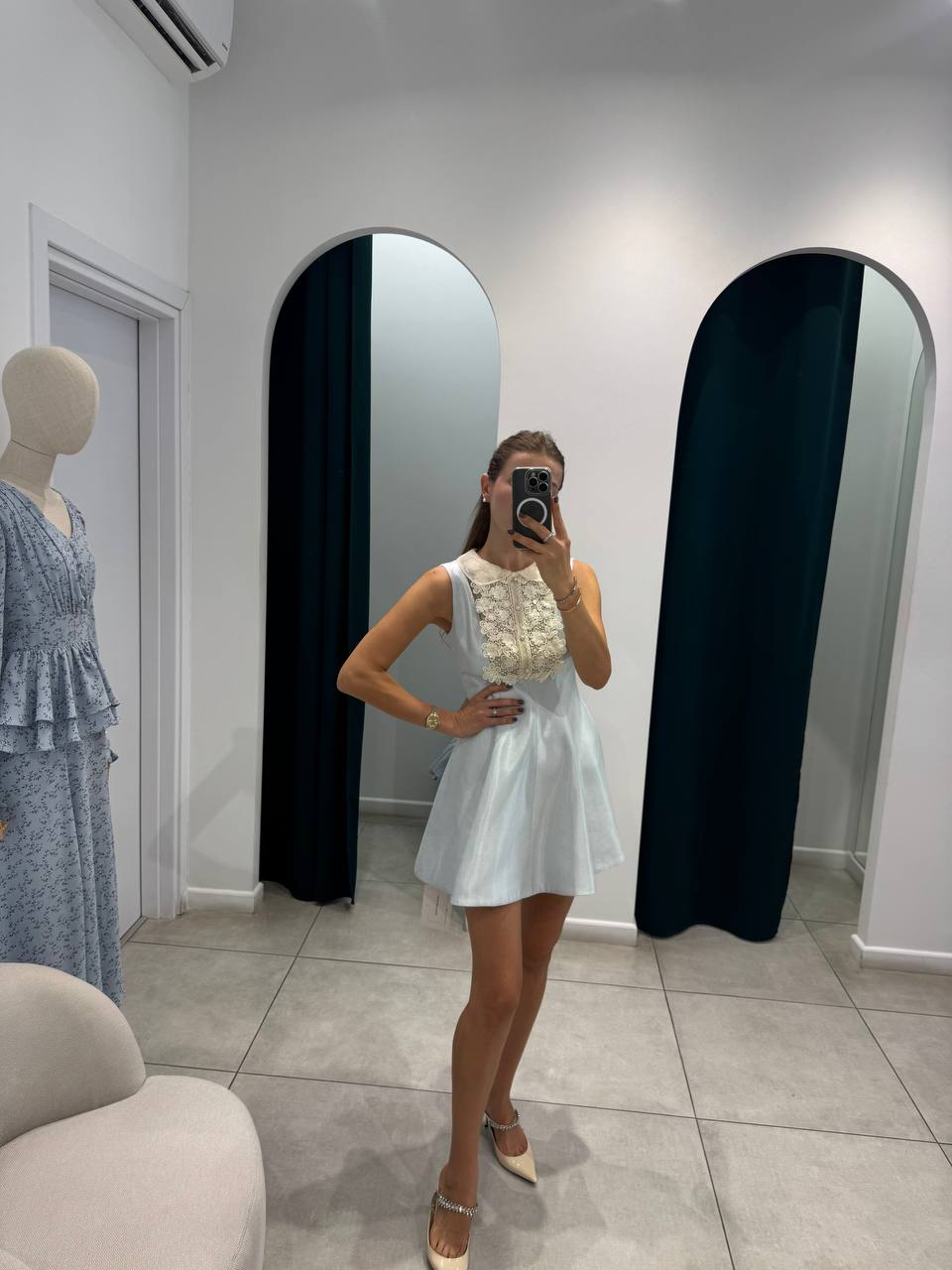 Sleeveless mini blue dress