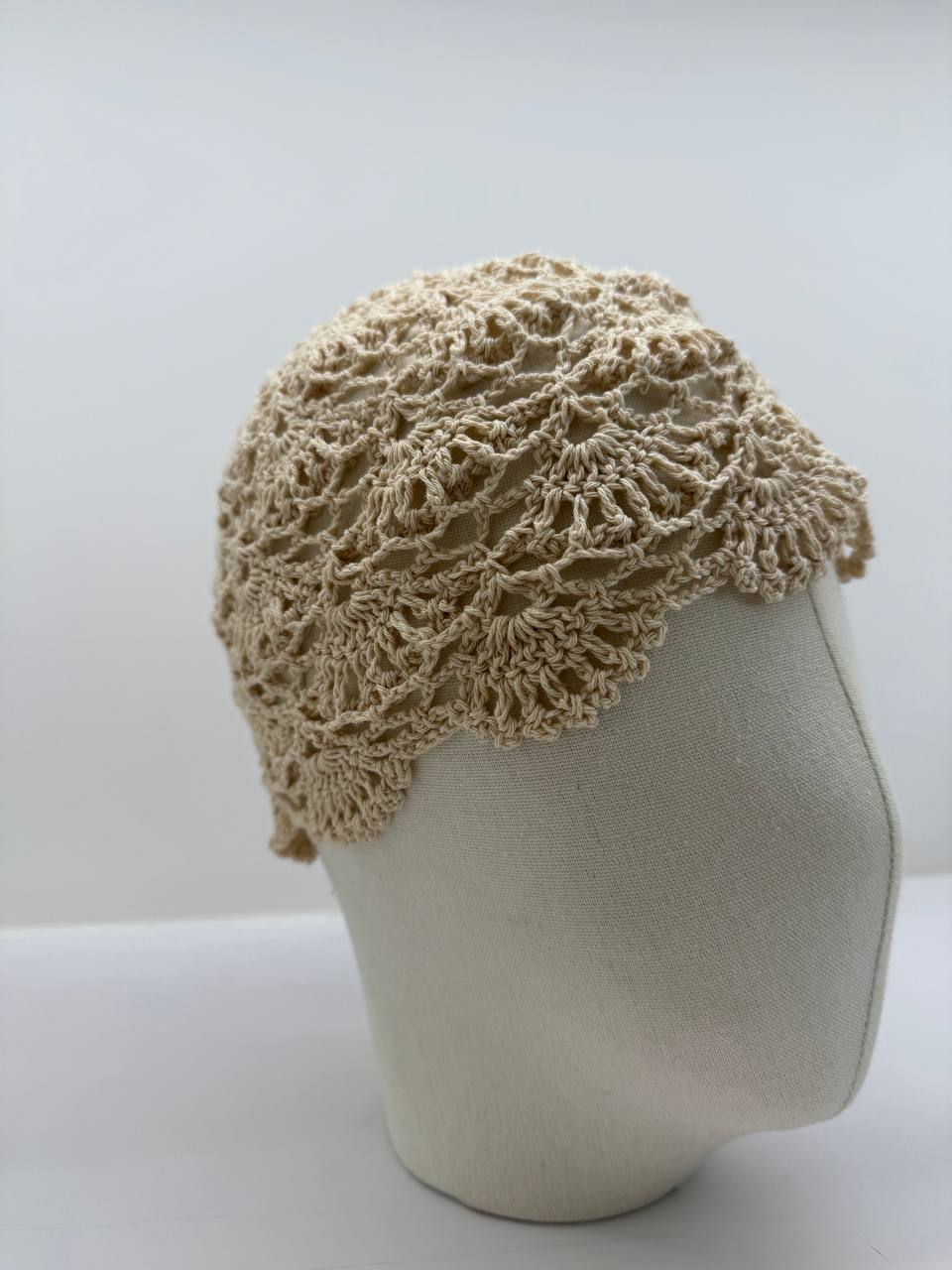 Crochet beige hat