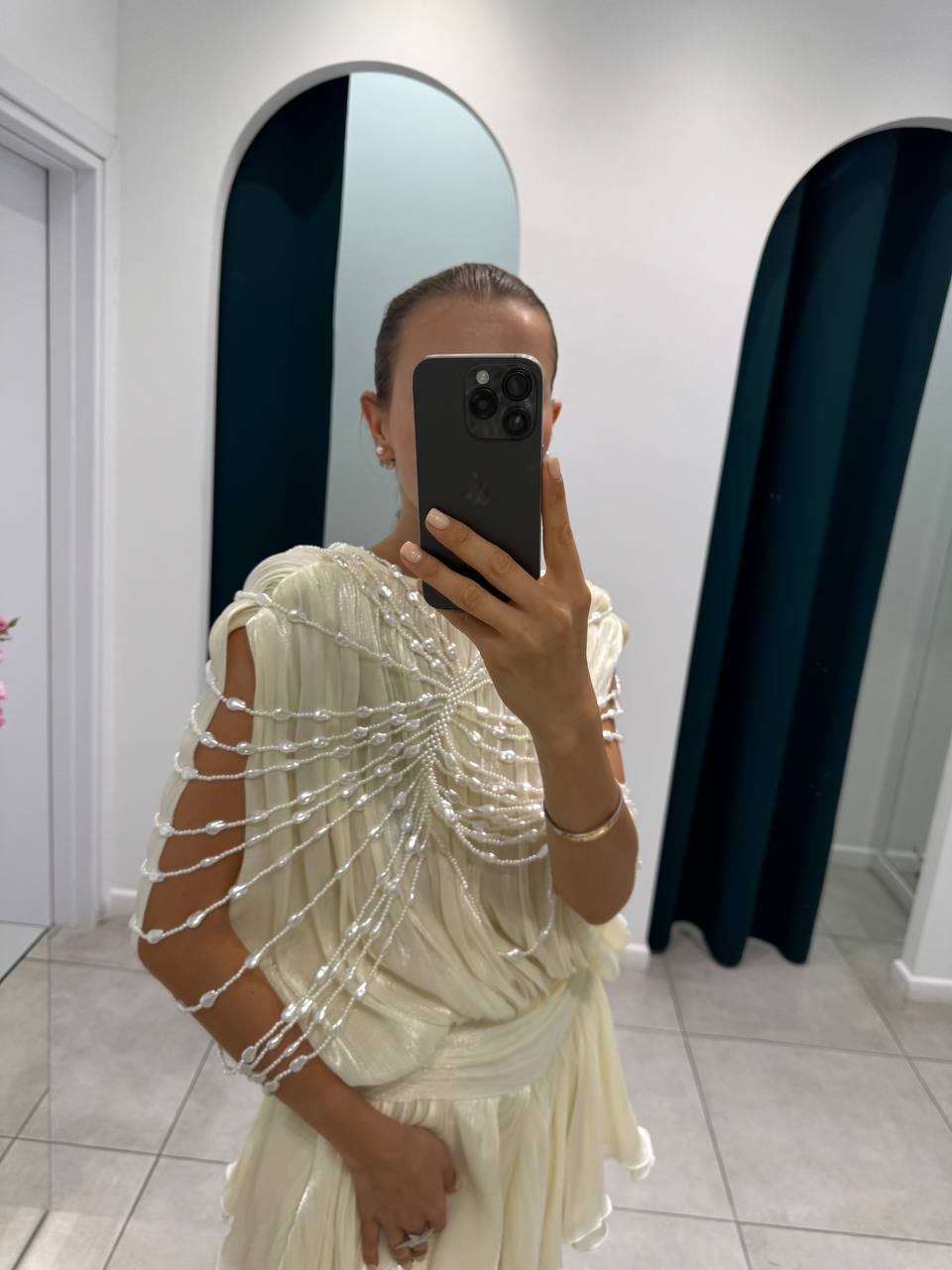 Pearl body chain
